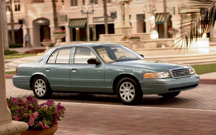 FORD CROWN VICTORIA (1992-2007)